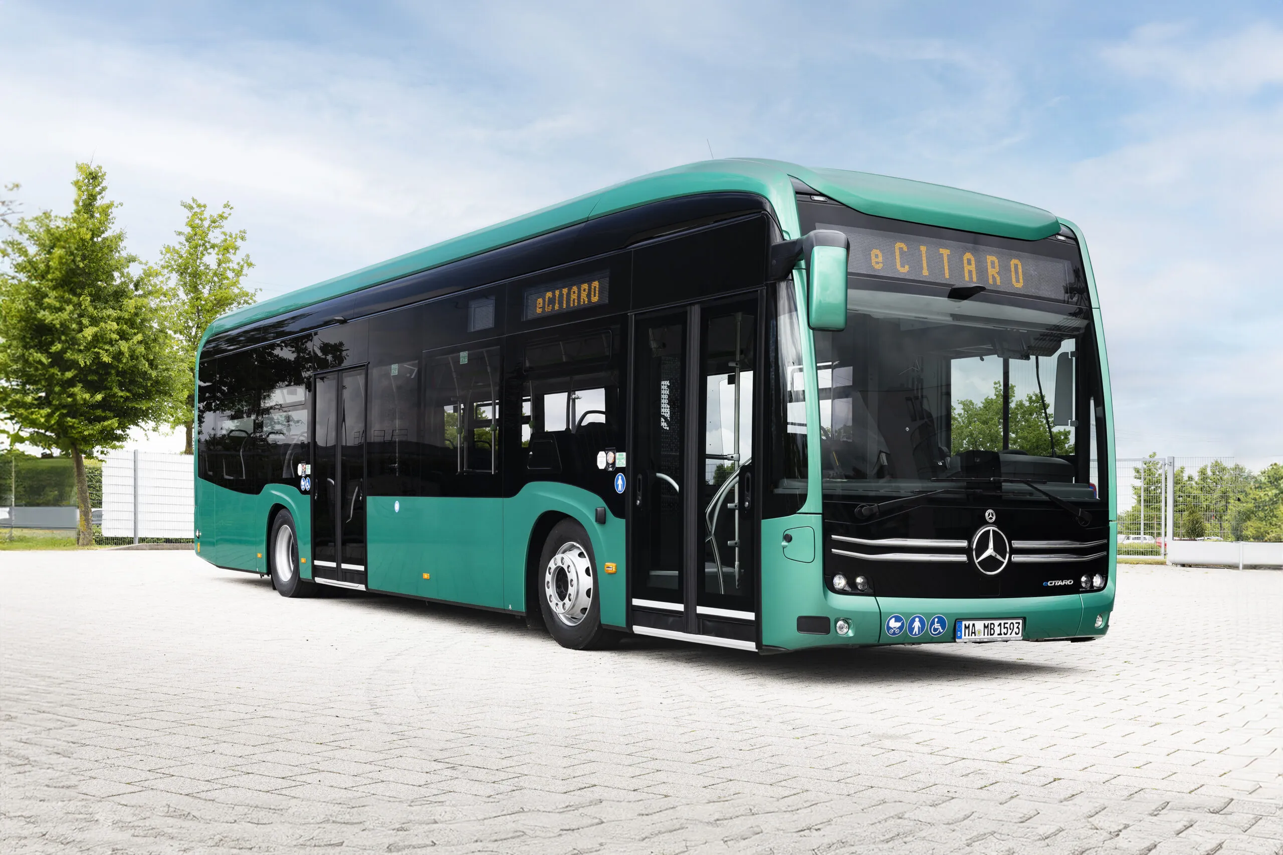 Daimler Buses -eCitaro with NMC4 battery