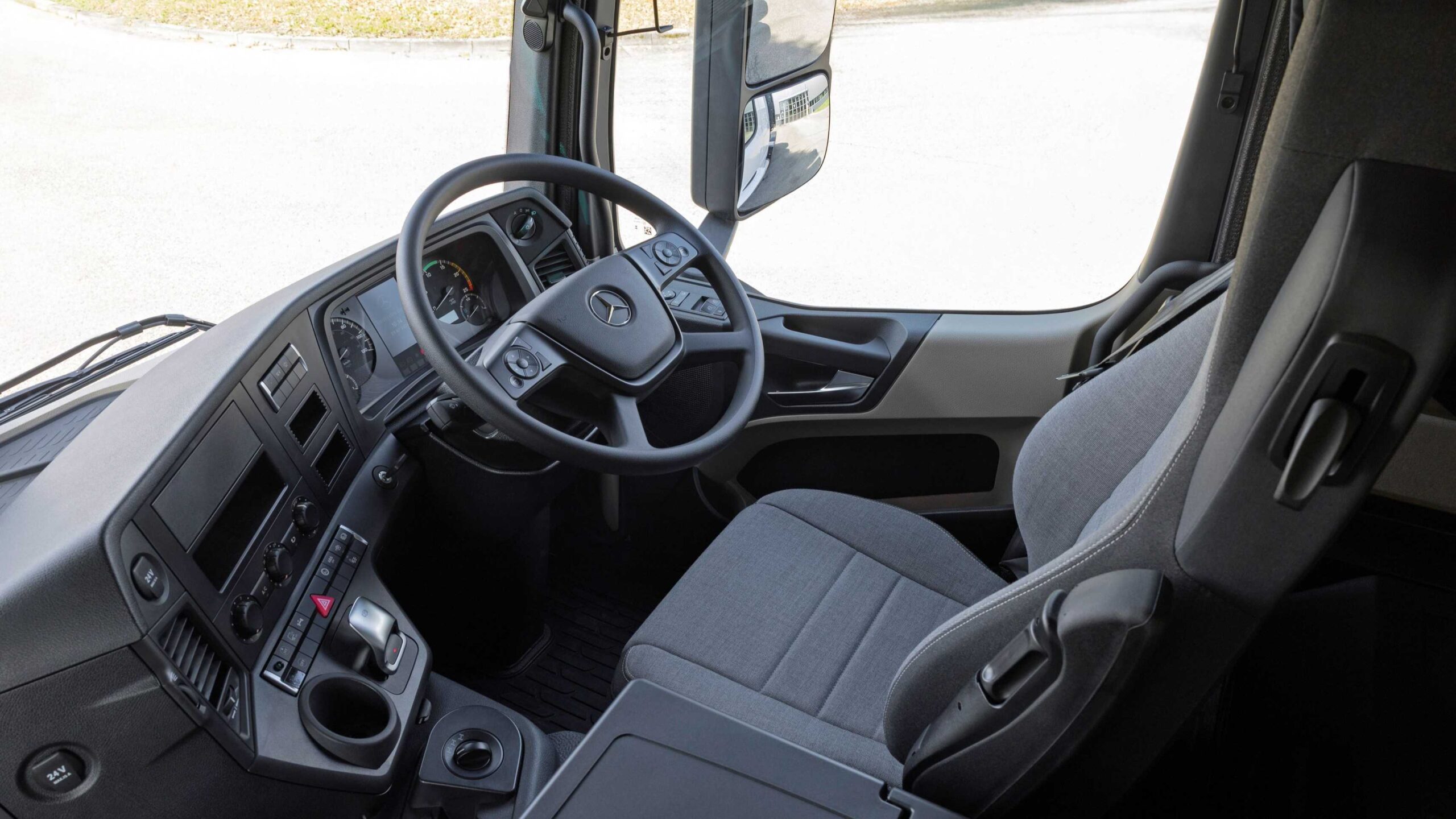 Mercedes-Benz Arocs 4763 8x6 heavy-duty truck interior