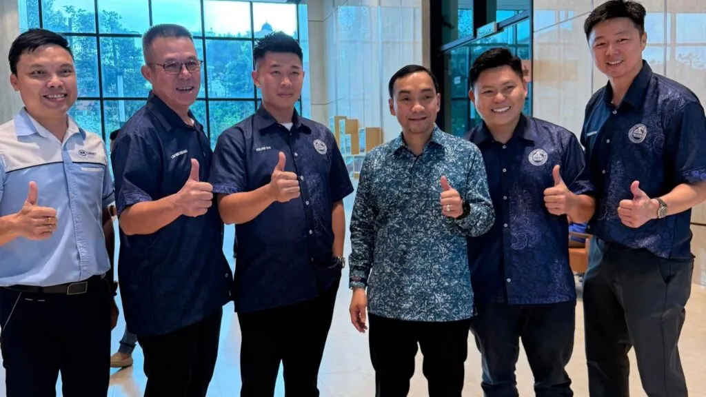 Johor Trucking Association (JTA) representatives at the Sesi Libat Urus held by the Johor State Government.