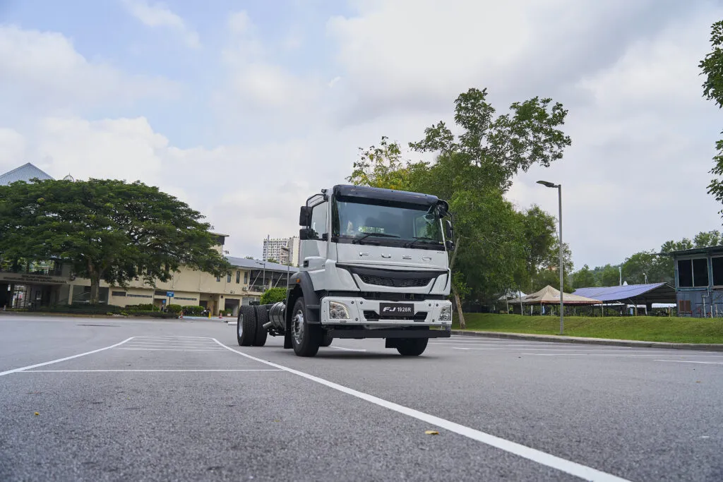 Fuso FJ 1926R medium heavy-duty truck. (Photo: Hap Seng Trucks Distribution)